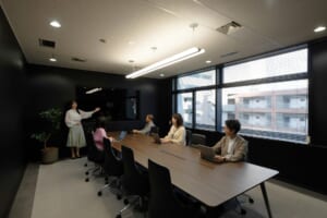 渋谷のミーティングルーム利用シーン