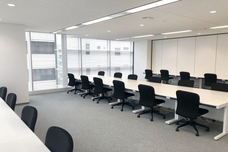 クロスコープ新宿AVENUEオフィスの15-20名用個室のイメージ