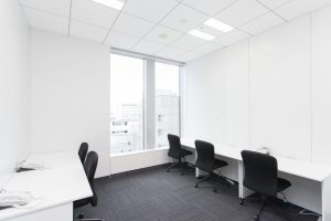クロスコープ仙台オフィスの5名用個室オフィス［窓あり］のイメージ