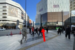 新宿三丁目交差点