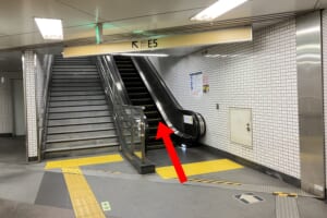 上りエスカレーター