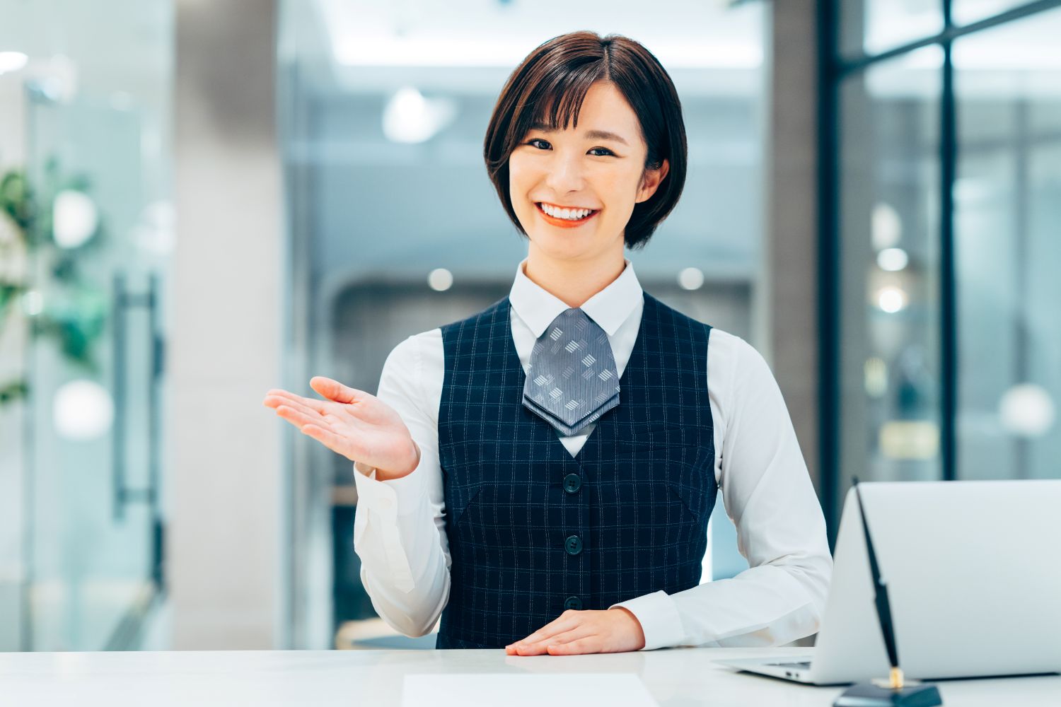 バーチャルオフィスは副業に活用できる？メリットや注意点、選び方を解説