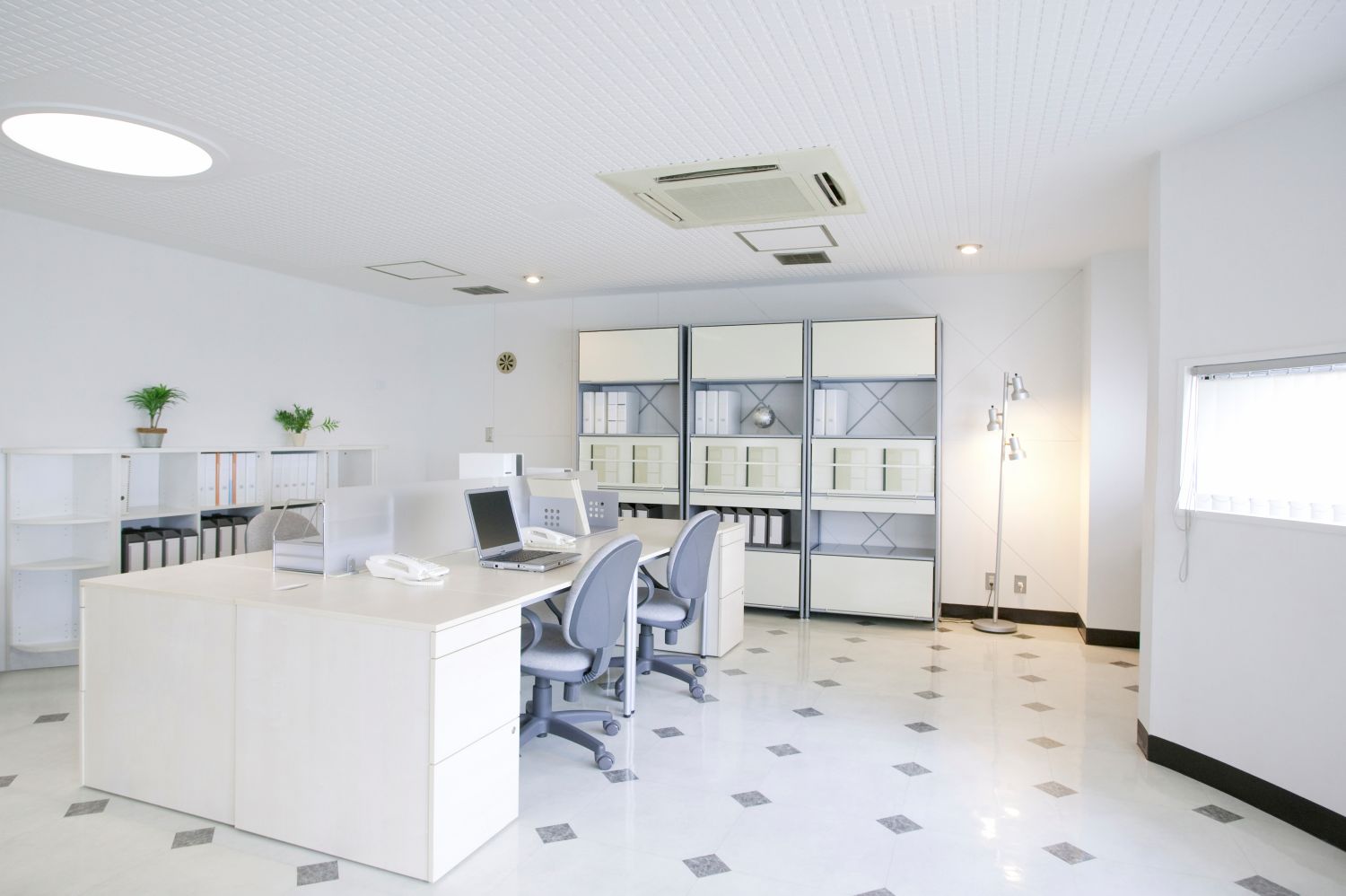 オフィスの選び方は？基本のポイントと種類別のメリット・デメリット