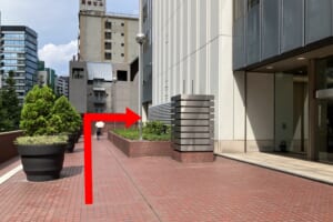 渋谷クロスタワー敷地内