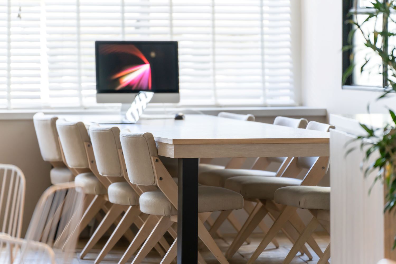 バーチャルオフィスとレンタルオフィスの違いとは？選び方も解説